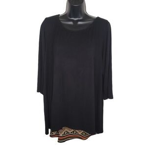 Kim & Cami split back shirttail hem knit top size 2x